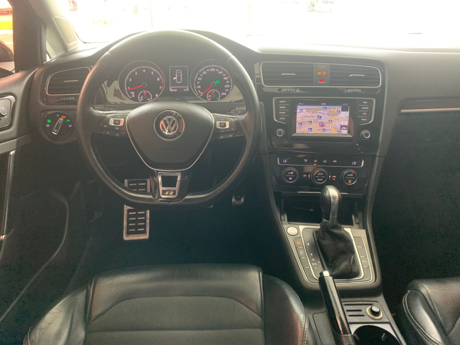 VW - VolksWagen Golf Highline 1.4 TSI 140cv Aut.