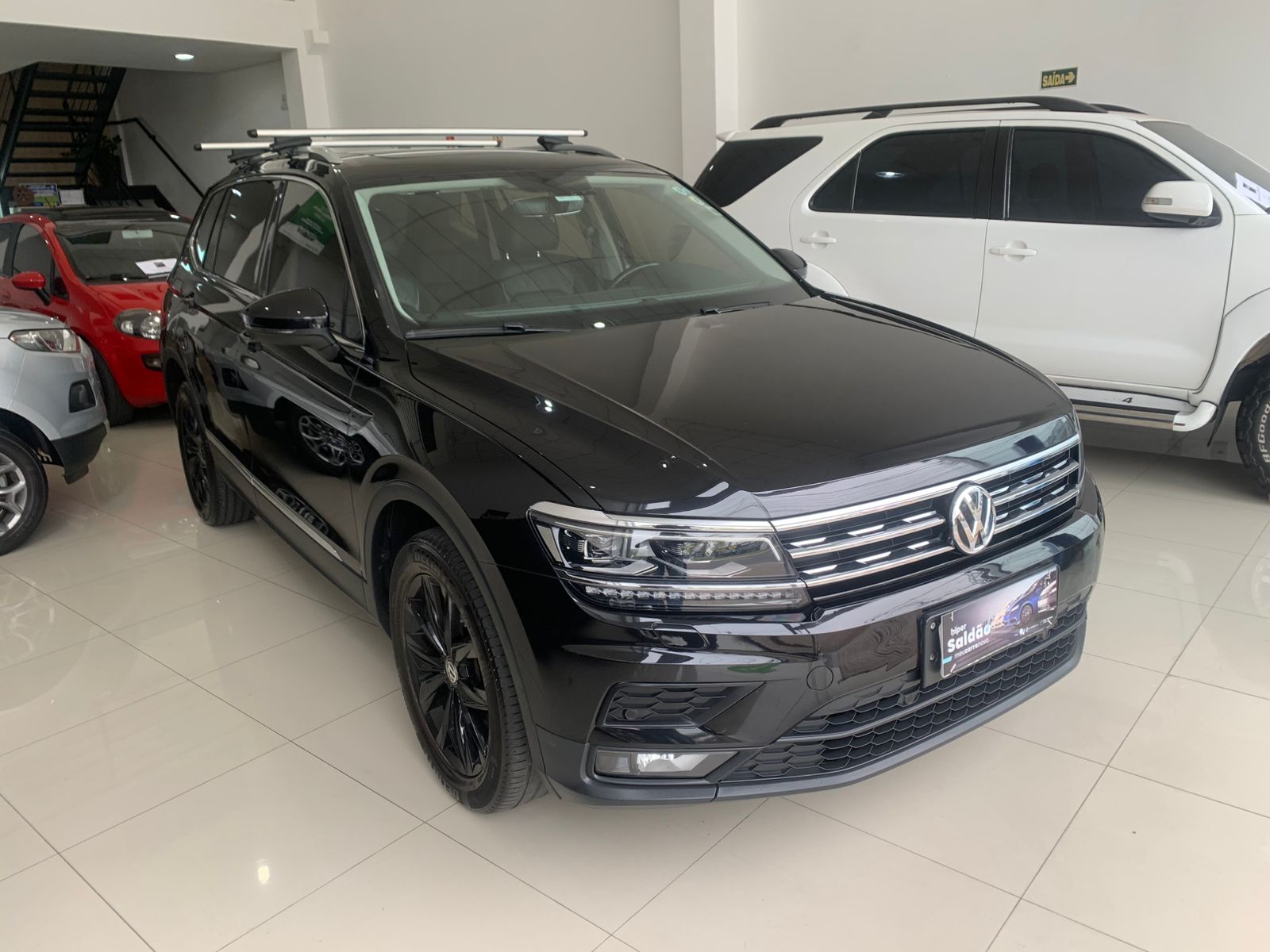 VW - VolksWagen TIGUAN Allspac Comf 250 TSI 1.4 Flex