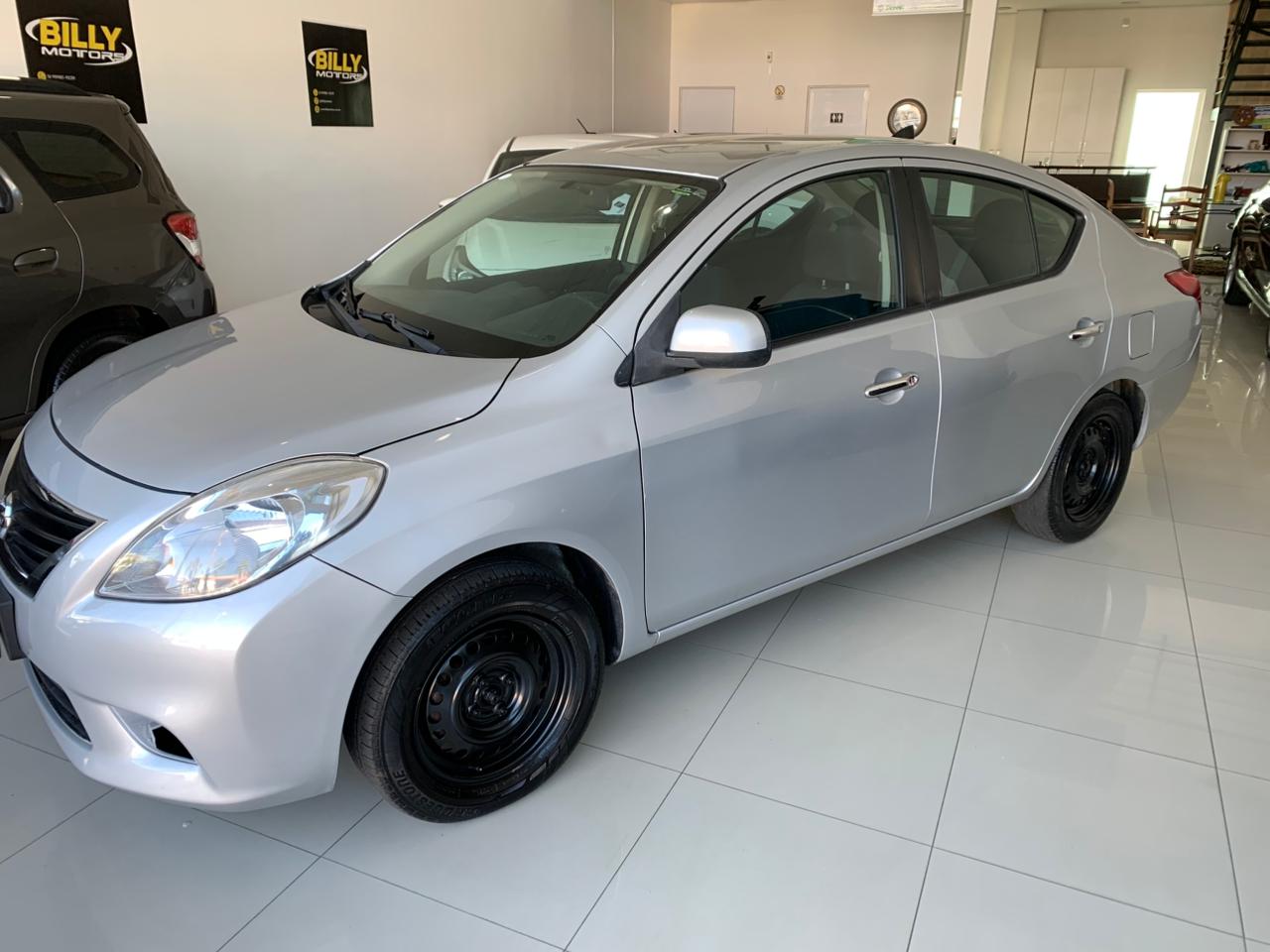 Nissan VERSA SV 1.6 16V Flex Fuel 4p Mec.